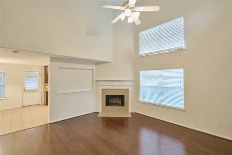 12515 Lake Shore Drive Montgomery TX 77356