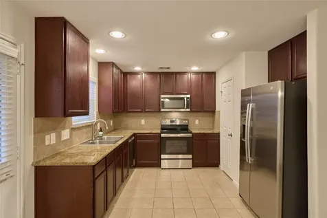 12515 Lake Shore Drive Montgomery TX 77356