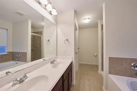 12515 Lake Shore Drive Montgomery TX 77356