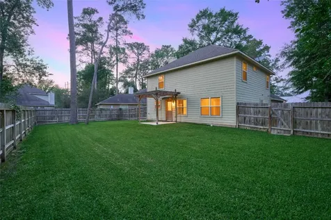 12515 Lake Shore Drive Montgomery TX 77356
