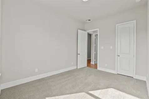 2723 Lakeside Shore Drive League City TX 77573