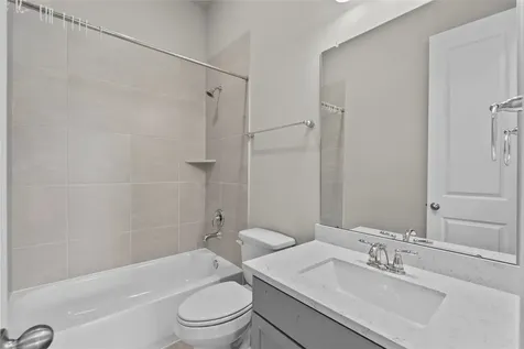 2723 Lakeside Shore Drive League City TX 77573