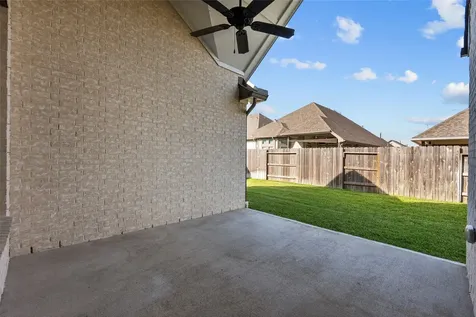 2723 Lakeside Shore Drive League City TX 77573