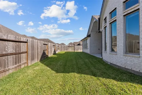 2723 Lakeside Shore Drive League City TX 77573