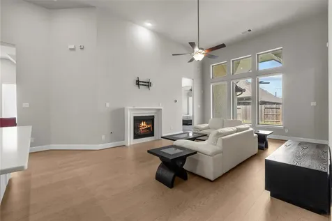 2723 Lakeside Shore Drive League City TX 77573