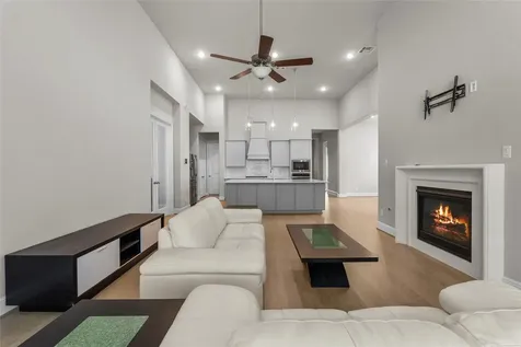 2723 Lakeside Shore Drive League City TX 77573