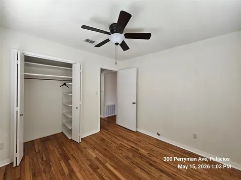 300 Perryman Avenue Palacios TX 77465