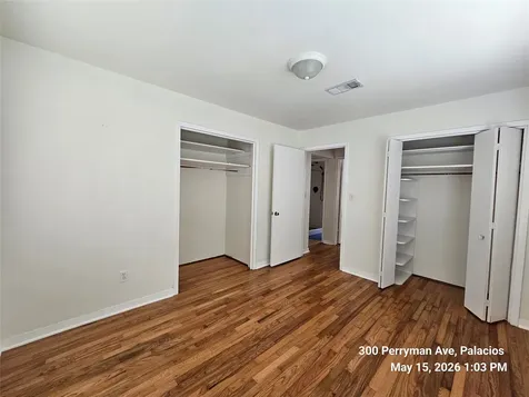 300 Perryman Avenue Palacios TX 77465