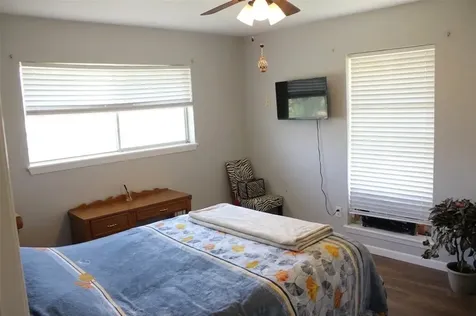206 Riverside Street Highlands TX 77562