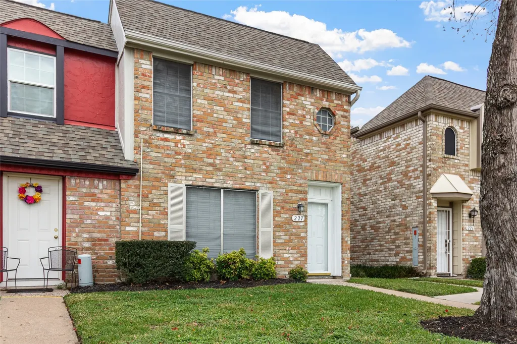 11002 Hammerly Boulevard 105 Houston TX 77043