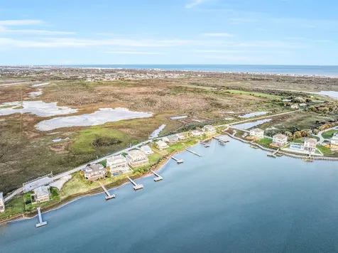 2910 11 Mile Road Galveston TX 77554