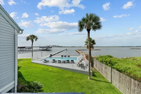 8111 Broadway Street 4 Galveston TX 77554