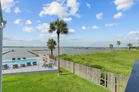 8111 Broadway Street 4 Galveston TX 77554