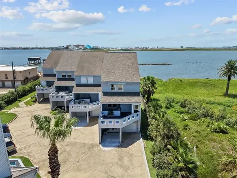 8111 Broadway Street 4 Galveston TX 77554