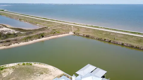 1309 Highborne Cay Court Texas City TX 77590