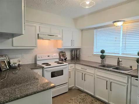10103 King Ranch Lane Sugar Land TX 77498