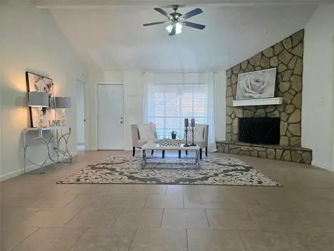 10103 King Ranch Lane Sugar Land TX 77498