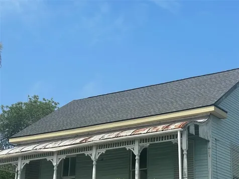 2028 Avenue M 1/2 Galveston TX 77550