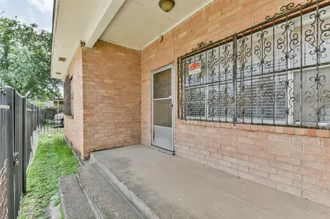 7846 Dayton Street Houston TX 77012