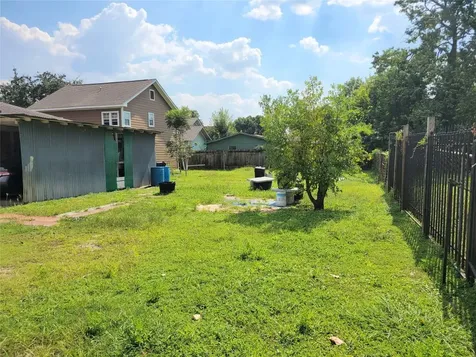 7846 Dayton Street Houston TX 77012