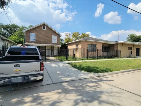 7846 Dayton Street Houston TX 77012