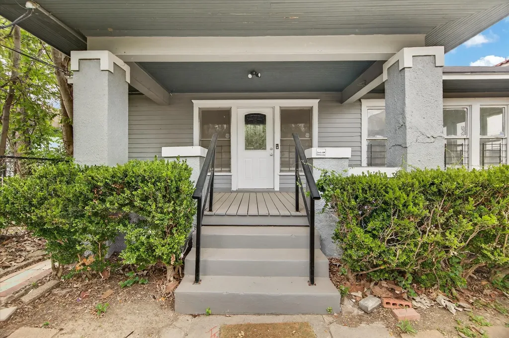 1607 Holman Street Houston TX 77004
