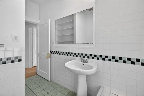 1607 Holman Street Houston TX 77004