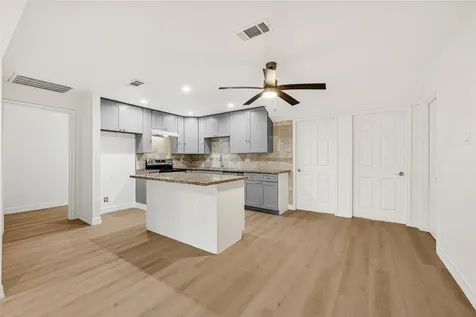 2631 Mansfield Street Houston TX 77091