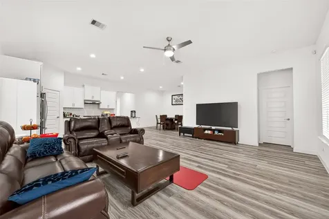 2207 Cool Greens Street Richmond TX 77406