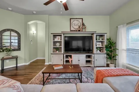 186 Brocks Lane Montgomery TX 77356