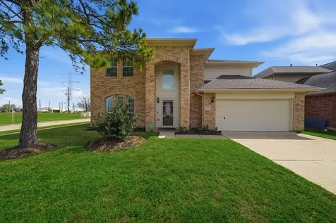 8974 Green Castle Way Houston TX 77095