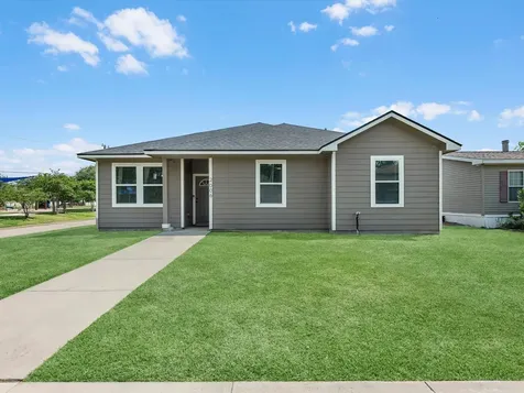 2006 Chesapeake Street Baytown TX 77520