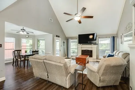 100 Van Winkle Street Lake Jackson TX 77566