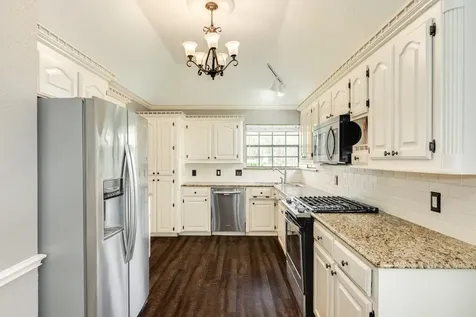 100 Van Winkle Street Lake Jackson TX 77566