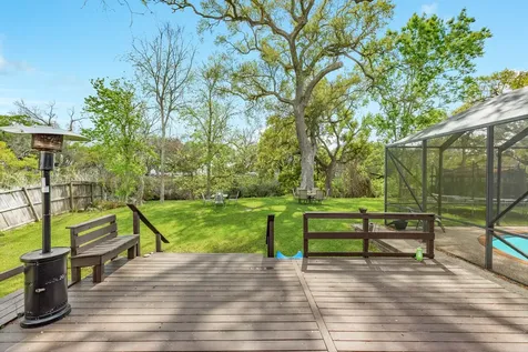 100 Van Winkle Street Lake Jackson TX 77566