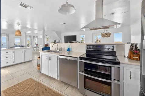 11818 Sportsman Road Galveston TX 77554