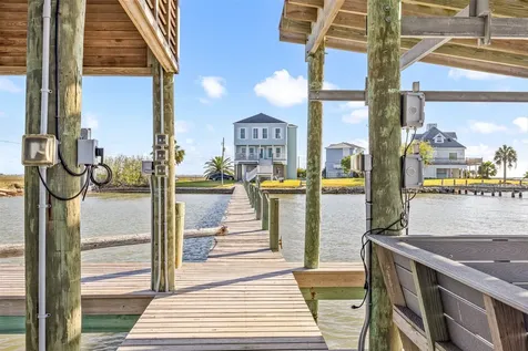 11818 Sportsman Road Galveston TX 77554