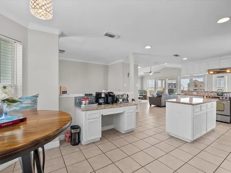 4035 Estuary Court Galveston TX 77554
