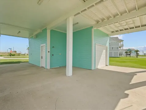 4035 Estuary Court Galveston TX 77554