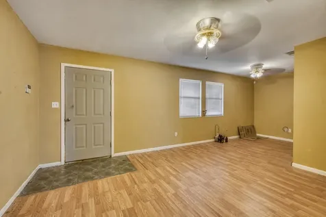 21234 Harrison Drive Bedias TX 77831