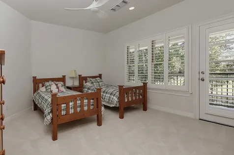 10 Norlund Way The Woodlands TX 77382