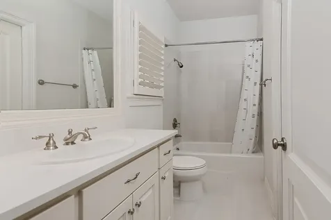 10 Norlund Way The Woodlands TX 77382