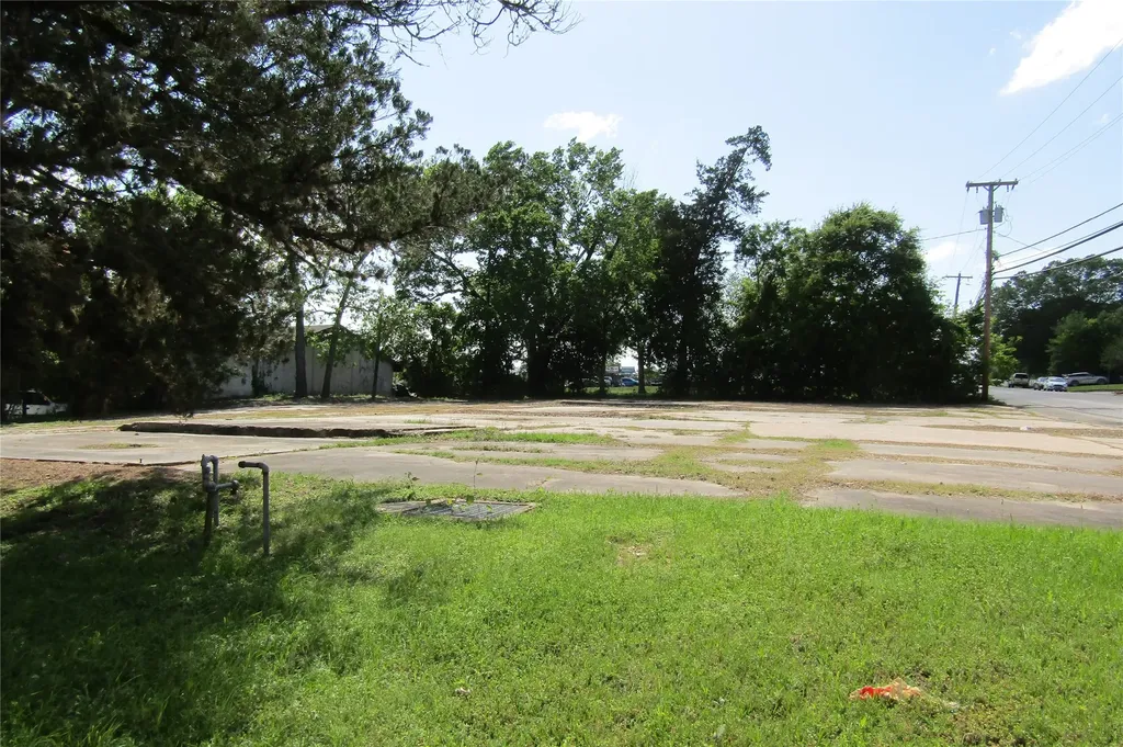 401 Drew Road Livingston TX 77351