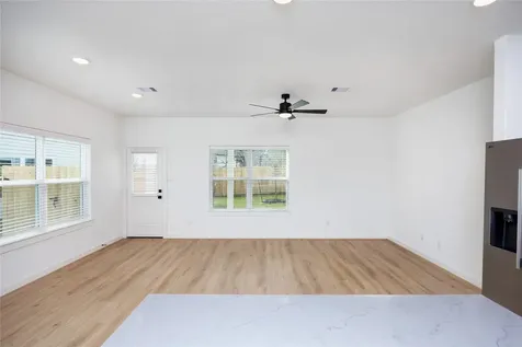1985 Longmire Villas Court Conroe TX 77304