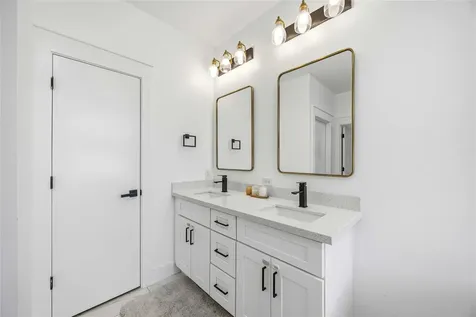 2337 Paul Quinn Street Houston TX 77091