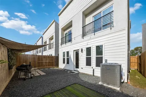 2337 Paul Quinn Street Houston TX 77091