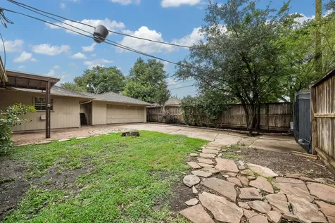 6200 Locke Lane Houston TX 77057