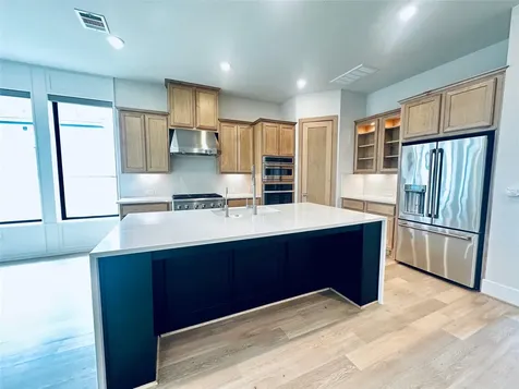 6 Gentle Branch Place Tomball TX 77375