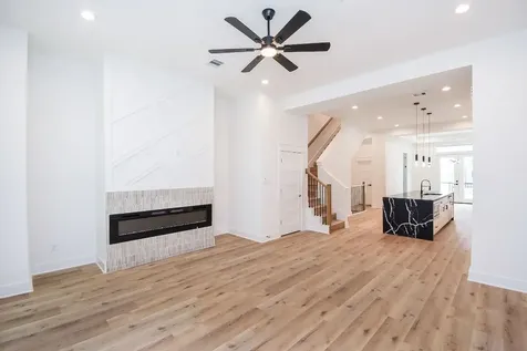 5615 Val Verde Street B Houston TX 77057