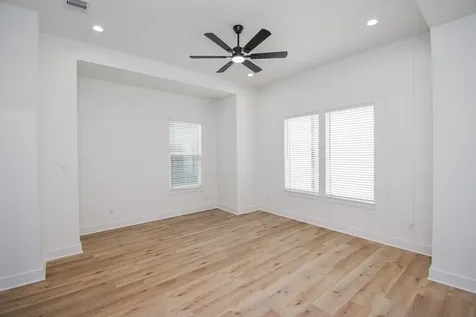 5615 Val Verde Street B Houston TX 77057